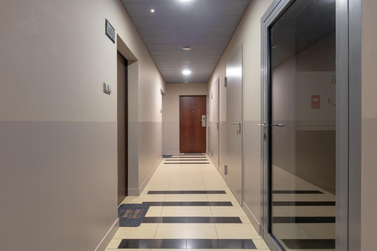 Grzybowska Platinum Apartment Tower A Βαρσοβία Εξωτερικό φωτογραφία